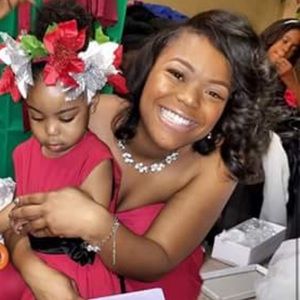 Meet your Posher, Kenisha